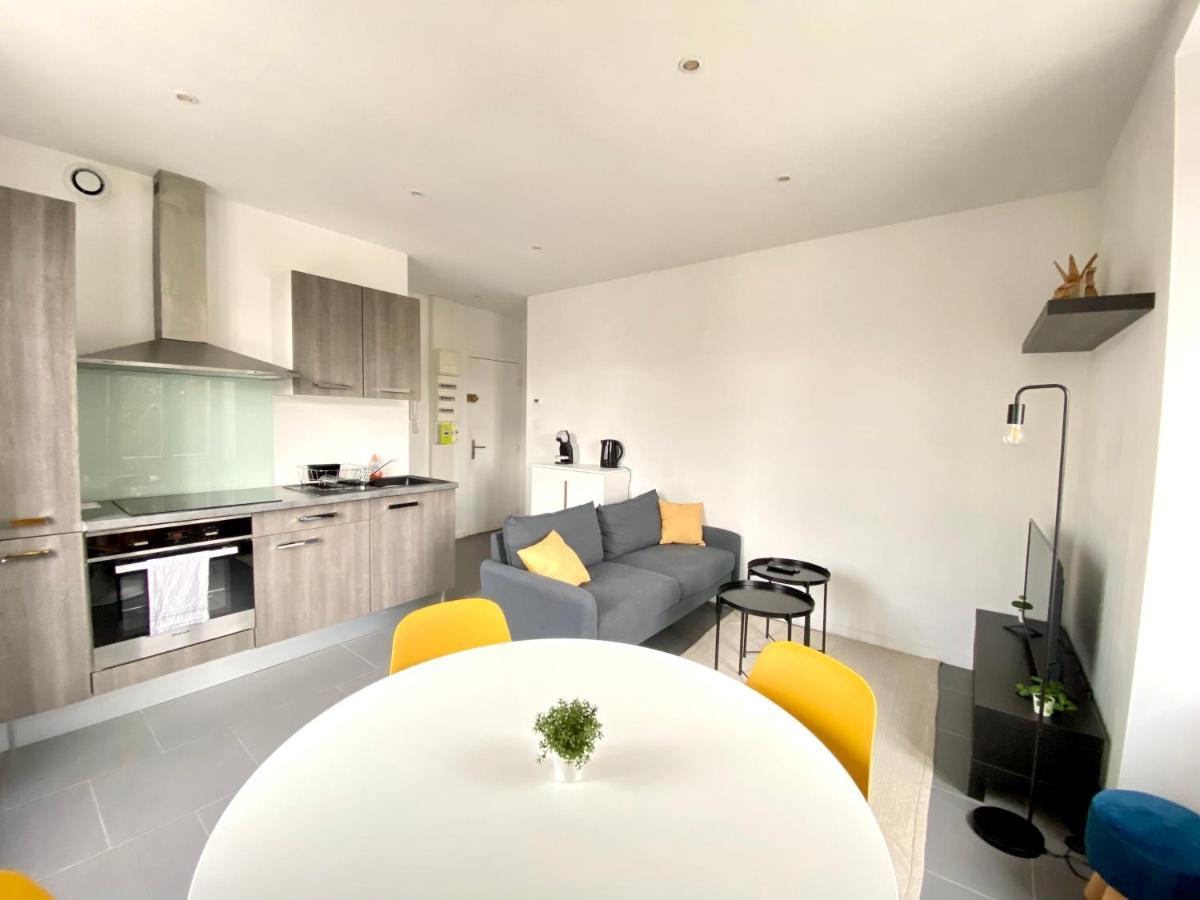 Magnifique T2 40M2 Lumineux, Moderne Et Renove Avec Fibre Belfort Exterior foto