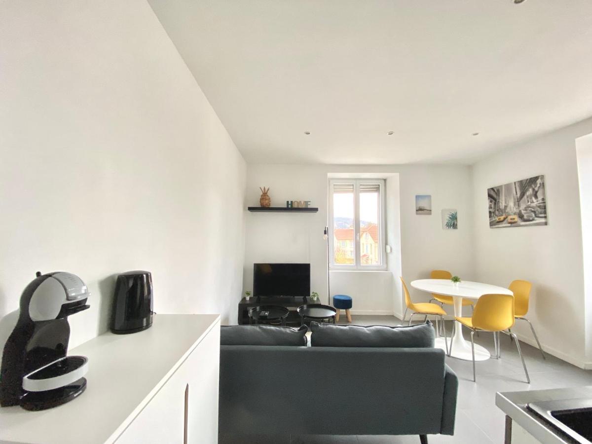 Magnifique T2 40M2 Lumineux, Moderne Et Renove Avec Fibre Belfort Exterior foto